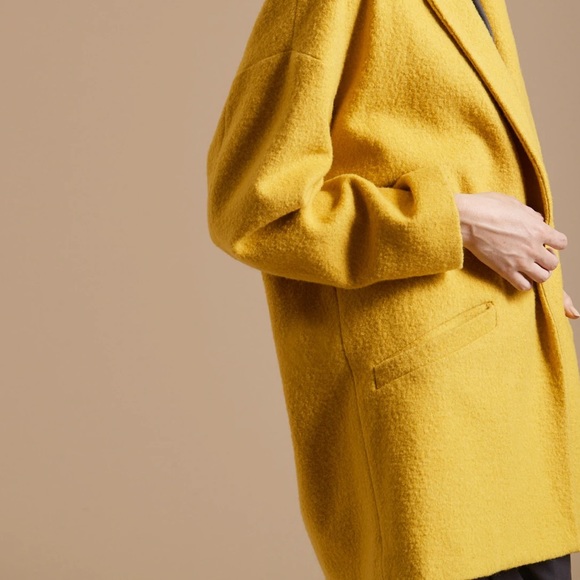 Halston Oversized Coat - Picture 3 of 6